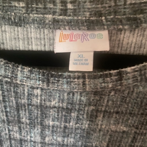 Lularoe tops only worn a couple times. Size XL - Picture 6 of 10